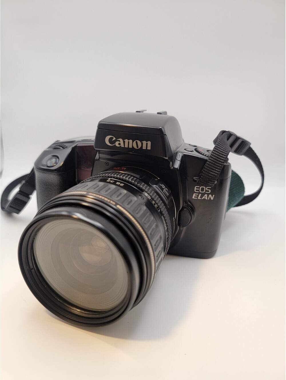 Canon EOS Elan 35mm Film Camera w/ Canon EF 28-80mm Lens & Leather Case W/Strap